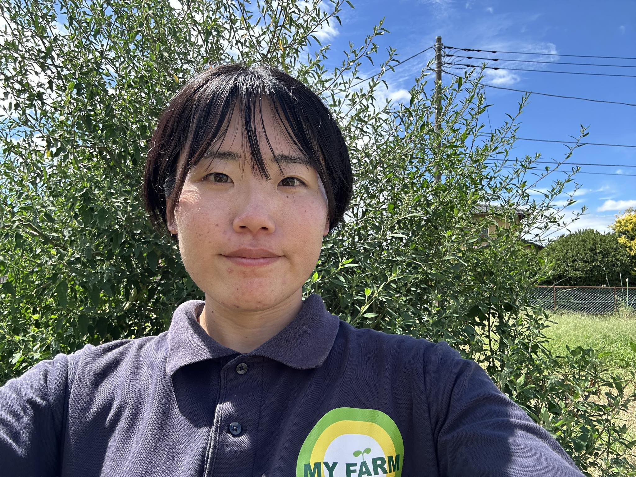 安達　葵